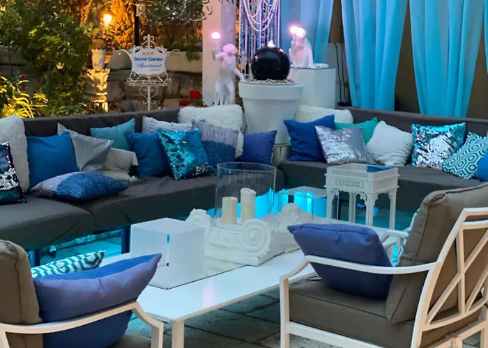 Secret Garden Apartment