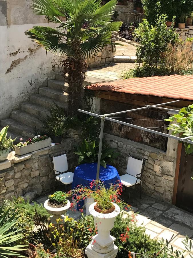 Secret Garden *